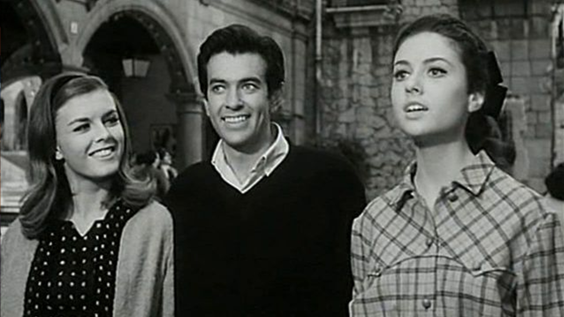 video-section-banner-image